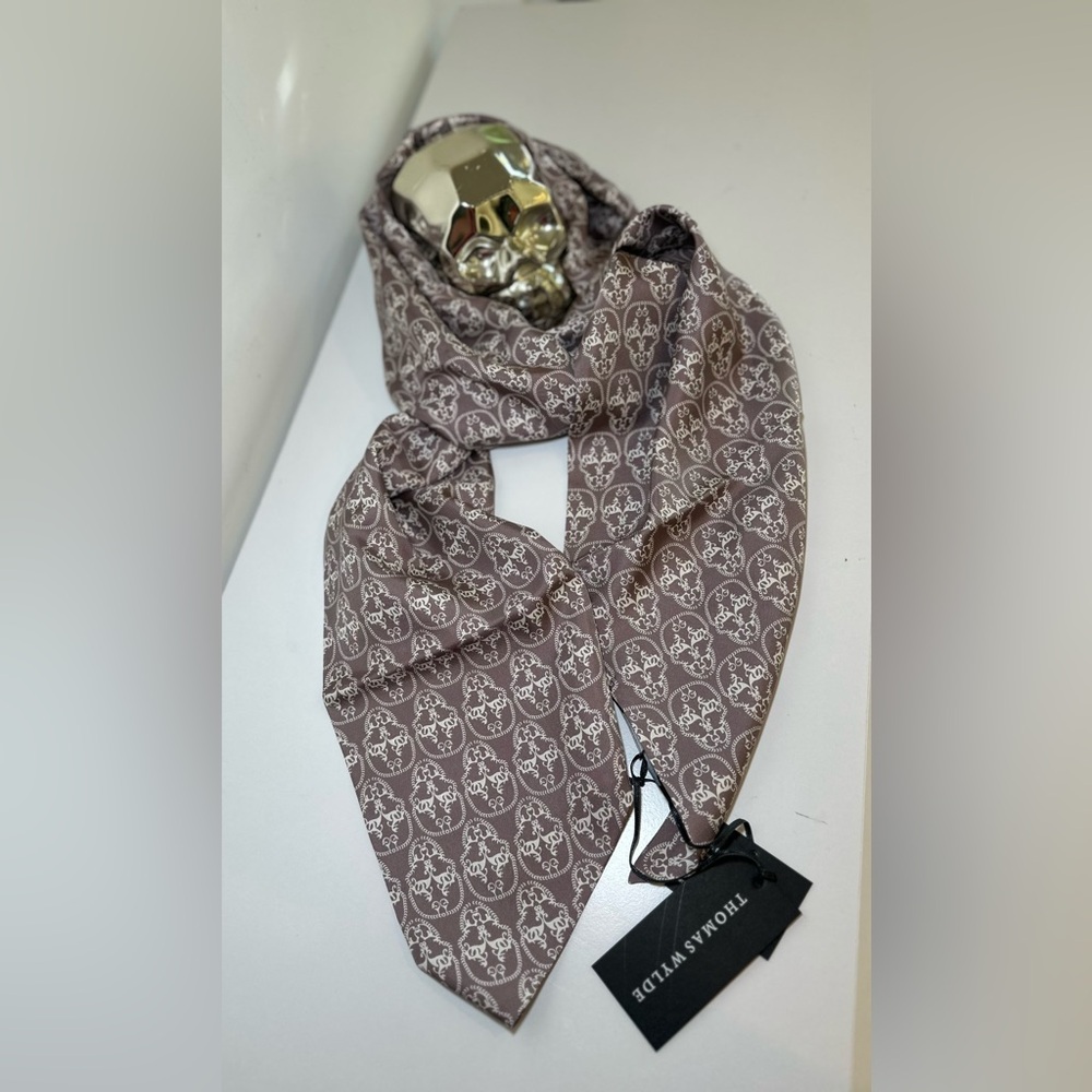Silk scarf Thomas Wydle